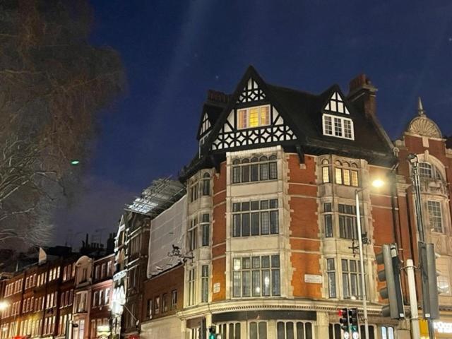 The Apartments Kensington High Street 런던 외부 사진