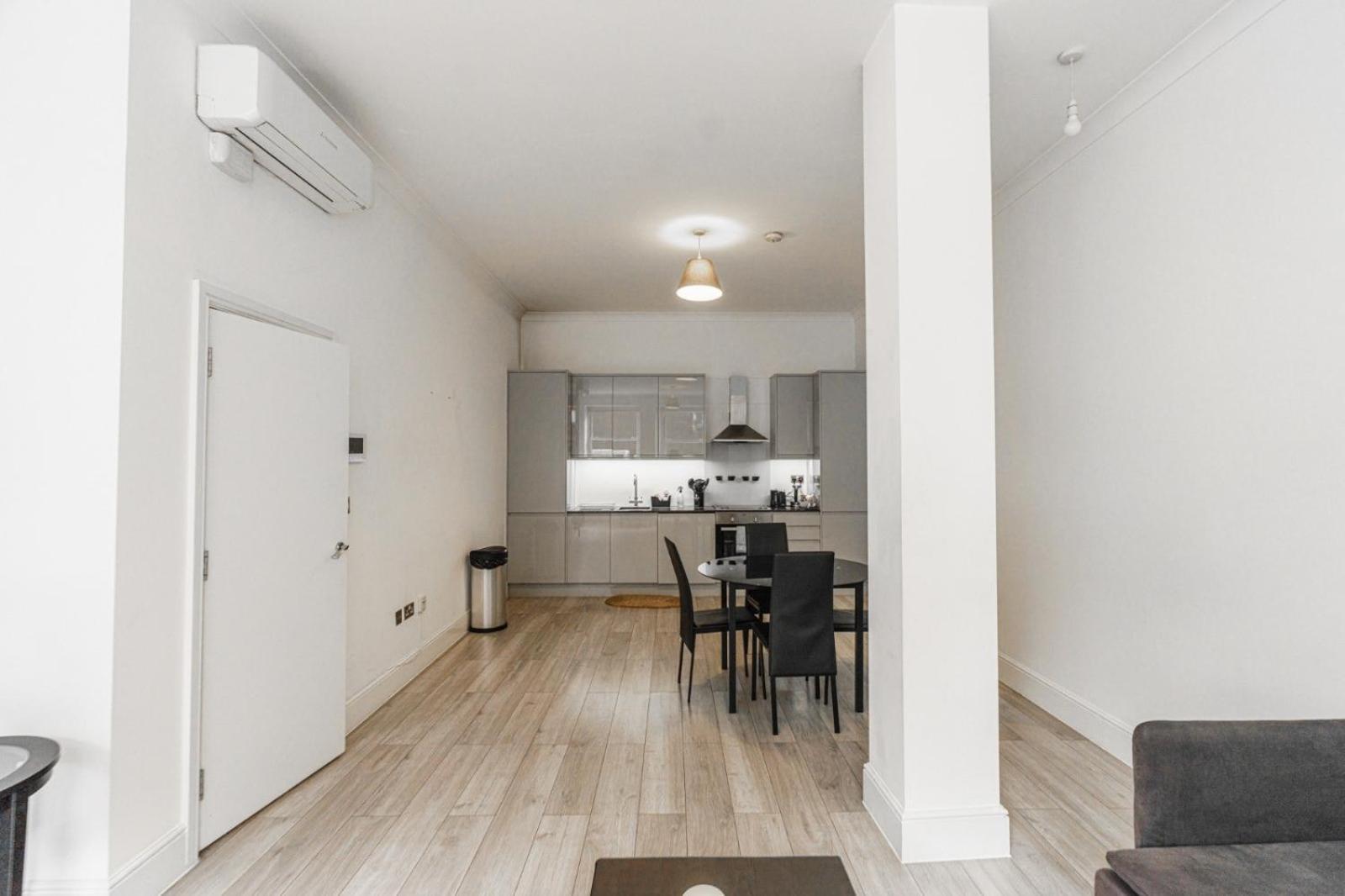 The Apartments Kensington High Street 런던 외부 사진