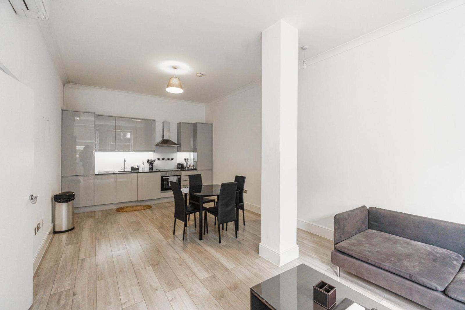 The Apartments Kensington High Street 런던 외부 사진