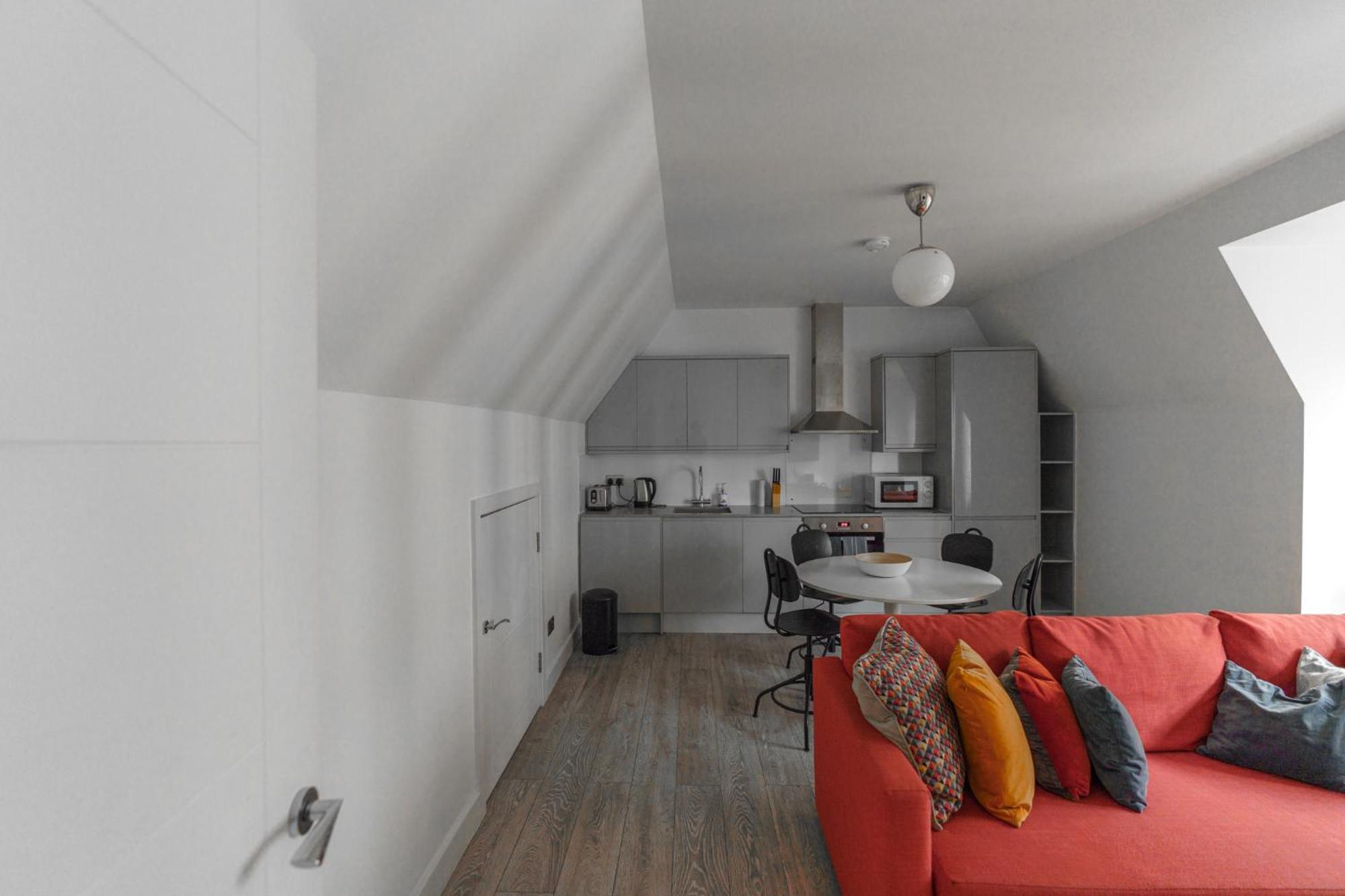 The Apartments Kensington High Street 런던 외부 사진